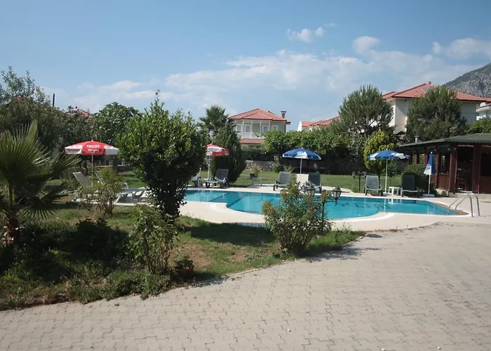 Coral 3* Ολουντενίζ